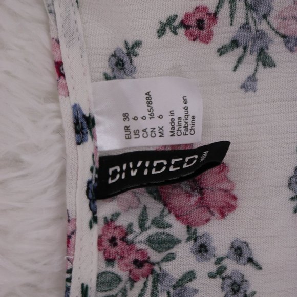 2/$20 H&M long sleeve cropped white floral top b6 - Picture 5 of 7
